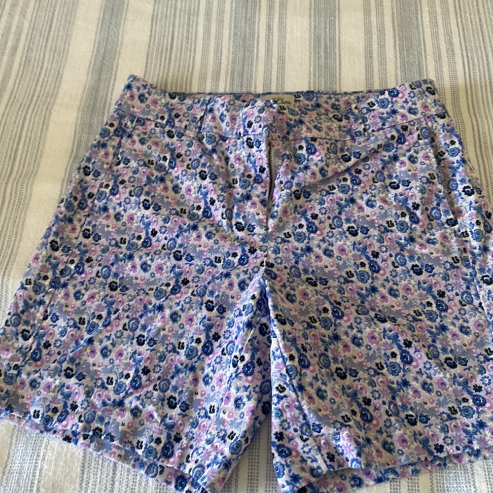 J Crew Bermuda short in floral print